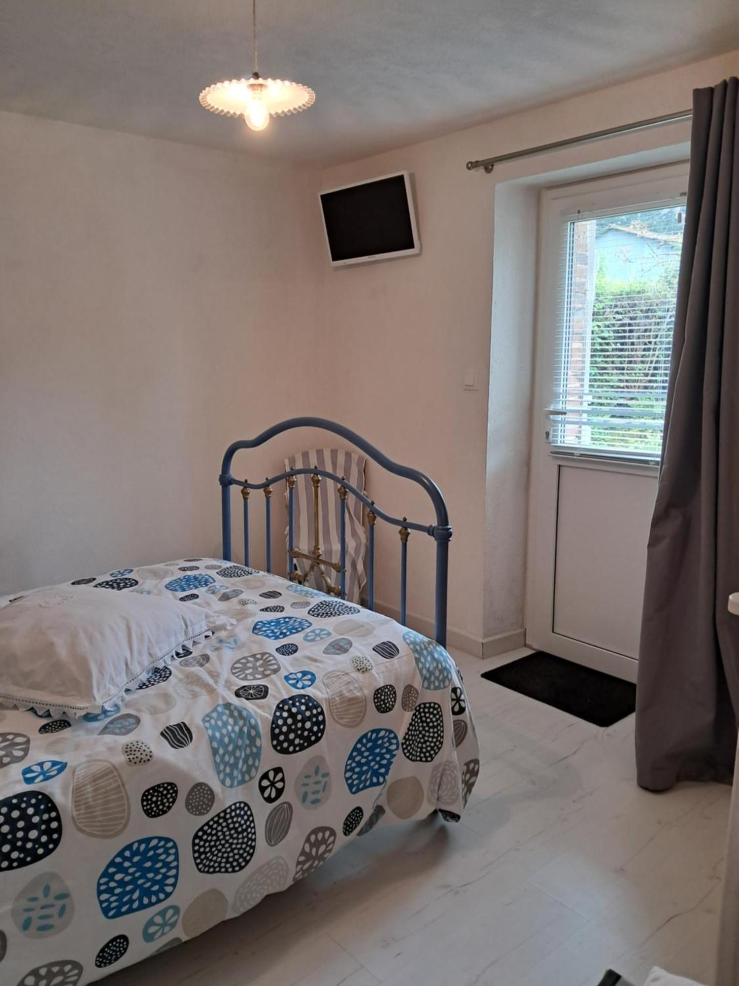 Aubigny-sur-Nère Le Buisson De La Gariole B&B 객실 사진